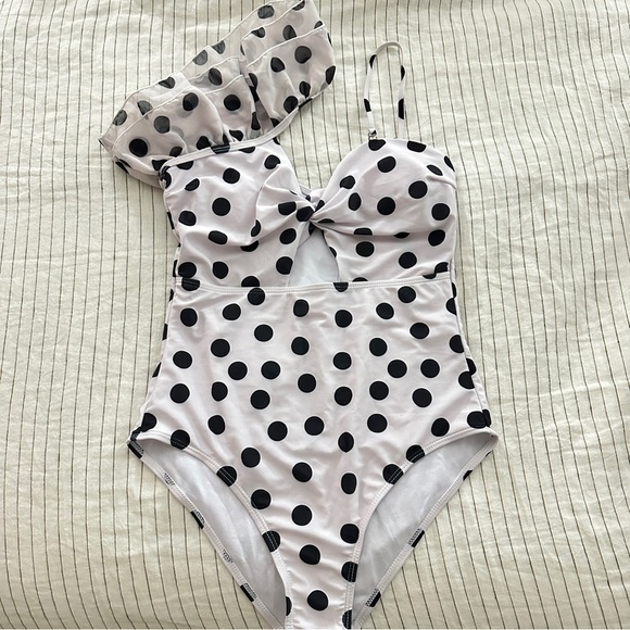 NWT One Shoulder Ruffle Polka Dot One Piece Swimsuit - Picture 10 of 10